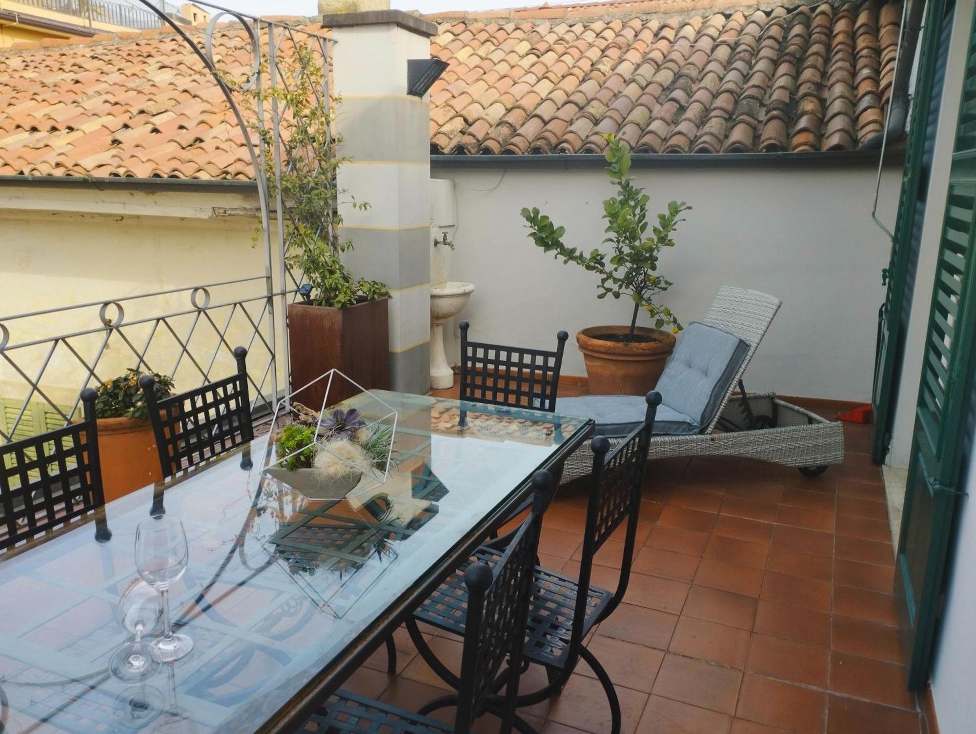 Dimora Storica Vicolo Del Volto Apartment Iseo Exterior photo